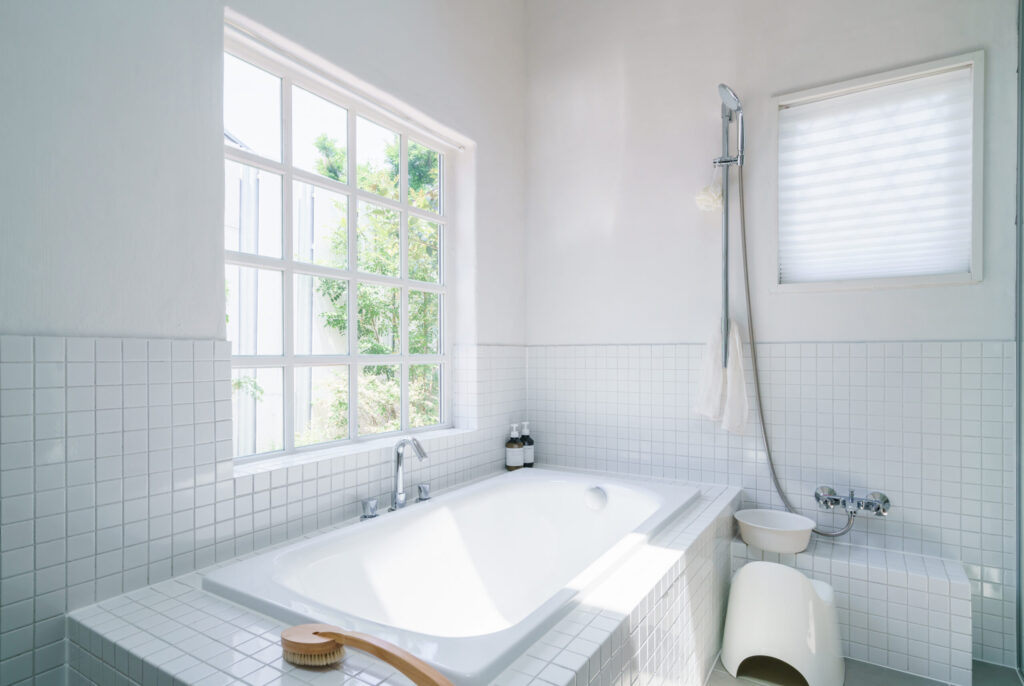 バリアフリー対応の浴室